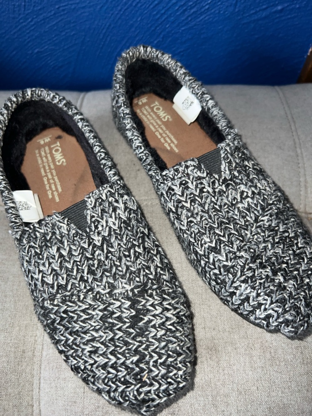 Toms Black & White Knit Men's Slip-On Loafers